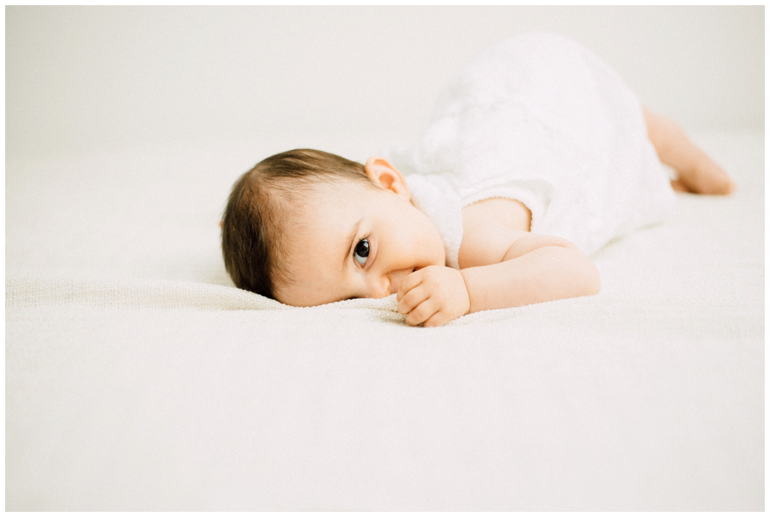 photographe grenoble seance photo bebe 6 mois naissance famille voiron chambery annecy lyon photographie_0003