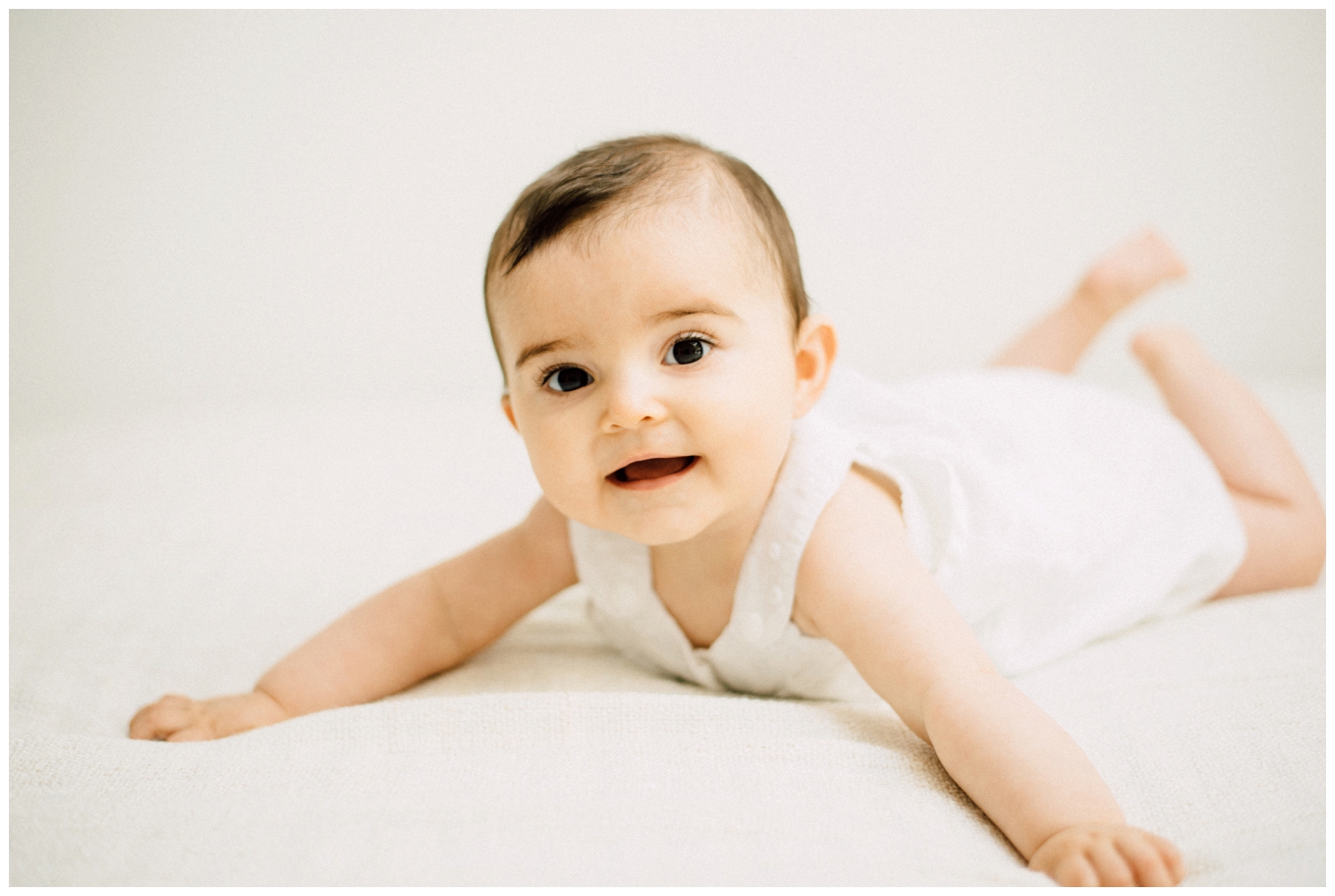 photographe grenoble seance photo bebe 6 mois naissance famille voiron chambery annecy lyon photographie_0004
