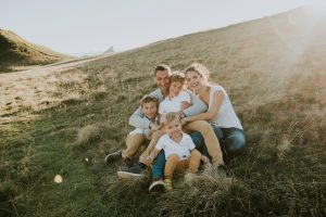 photographe chambery grenoble seance photo famille a la maison little one atelier eugenie hennebicq photographe bebe_0008