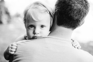 photographe chambery grenoble seance photo famille a la maison little one atelier eugenie hennebicq photographe bebe_0018