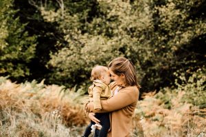 photographe chambery grenoble seance photo famille a la maison little one atelier eugenie hennebicq photographe bebe_0035