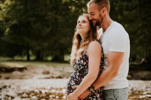 photographe grossesse grenoble chambery femme enceinte coucher soleil champs ble photo maternite_0011