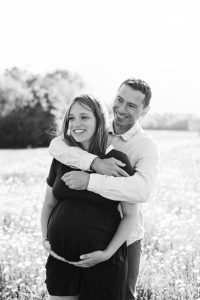 photographe grossesse grenoble chambery femme enceinte coucher soleil champs ble photo maternite_0018