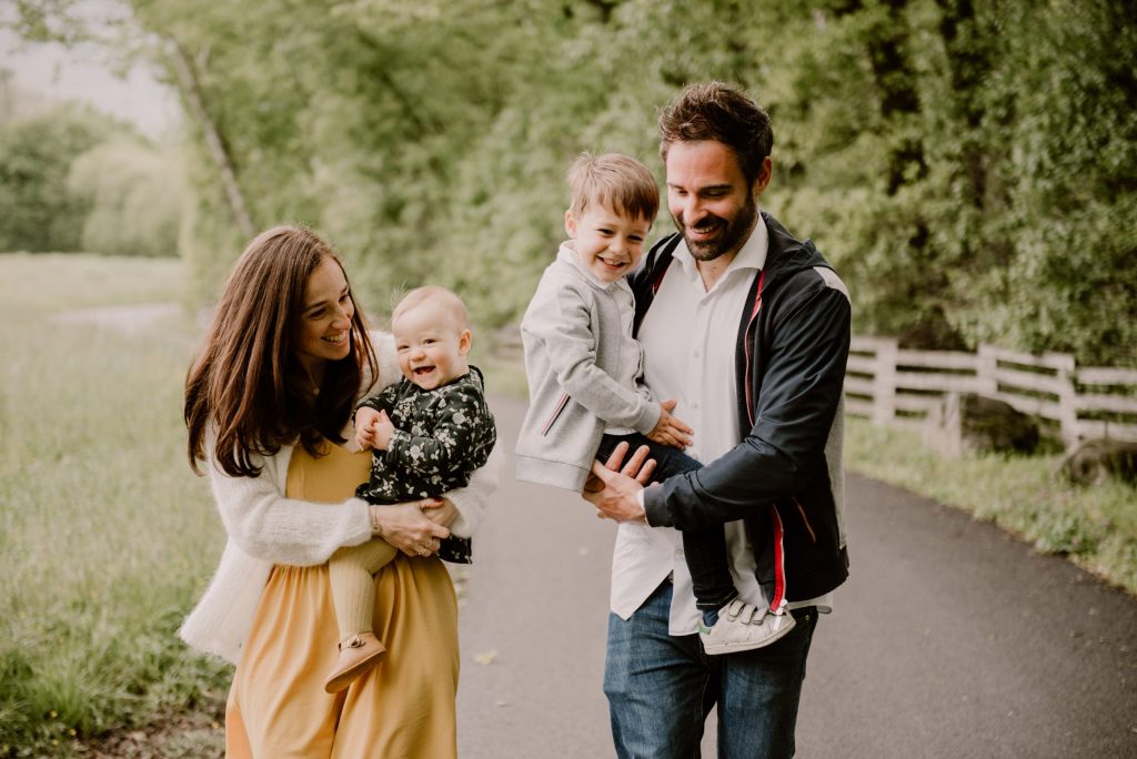 photographe famille grenoble chambery lifestyle little one atelier bebe maternite seance photo lyon - 003