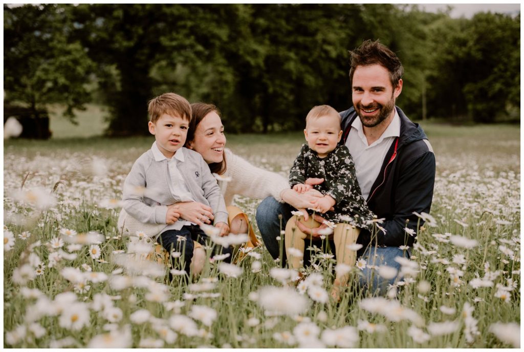 photographe famille grenoble chambery lifestyle little one atelier bebe maternite seance photo lyon - 004