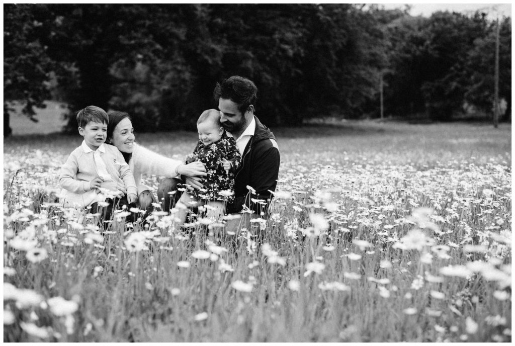 photographe famille grenoble chambery lifestyle little one atelier bebe maternite seance photo lyon - 008
