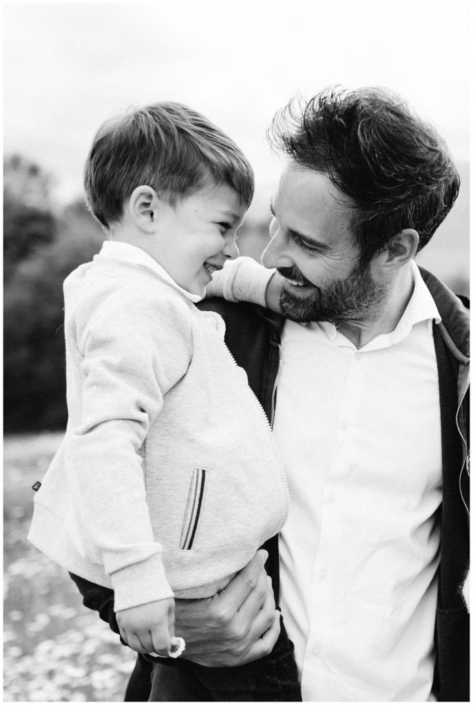 photographe famille grenoble chambery lifestyle little one atelier bebe maternite seance photo lyon - 014