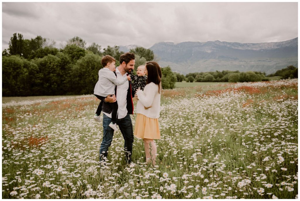photographe famille grenoble chambery lifestyle little one atelier bebe maternite seance photo lyon - 022