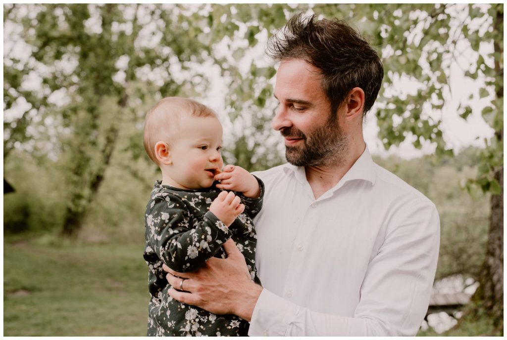 photographe famille grenoble chambery lifestyle little one atelier bebe maternite seance photo lyon - 039