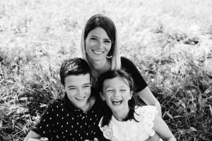 photographe-famille-chambery-grenoble-lifestyle-naturel-little-boheme-folk-seance-photo-montagne-bebe-enfant_0005