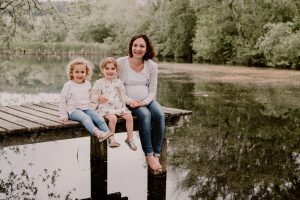 photographe-famille-chambery-grenoble-lifestyle-naturel-little-boheme-folk-seance-photo-montagne-bebe-enfant_0008