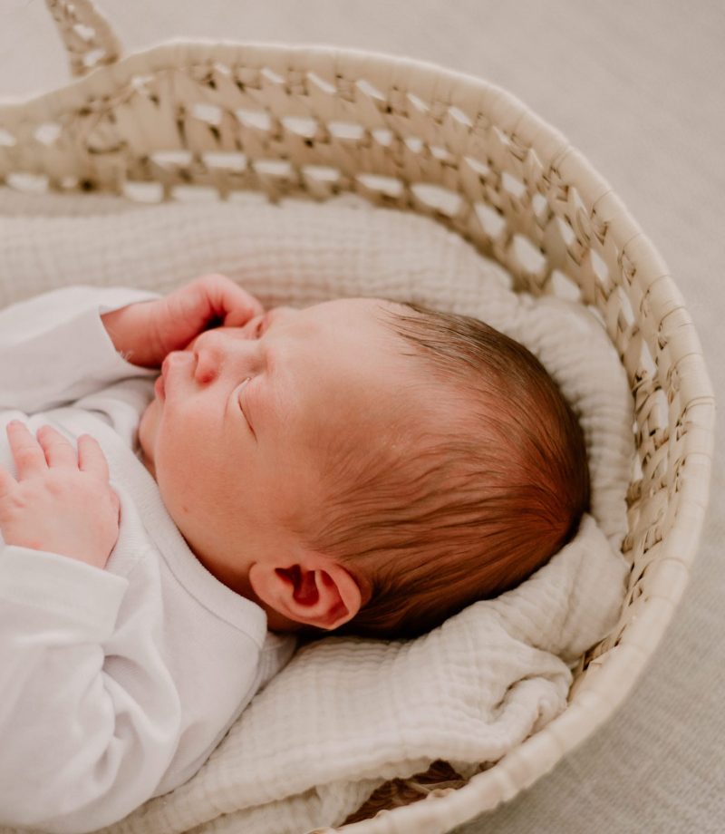 photographe-bebe-nouveau-ne-grenoble-chambery-domicile-seance-photo-little-one-atelier-eugenie-hennebicq_0001